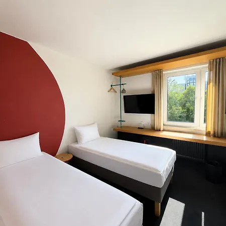 Ibis Styles 3*